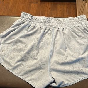 Lululemon Hotty Hot Shorts: Periwinkle and Grey